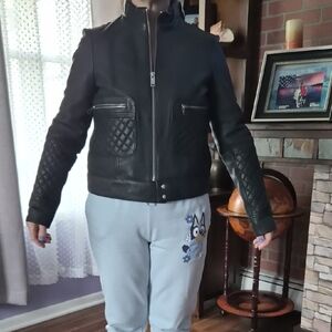 NWT Andrew Marc Black GENUINE LAMB Leather Jacket PTP 19,5, LENTH 22"